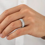 Alliance homme en argent rhodié massif, disponible du 60 au 82, finition Luxe Losanges.