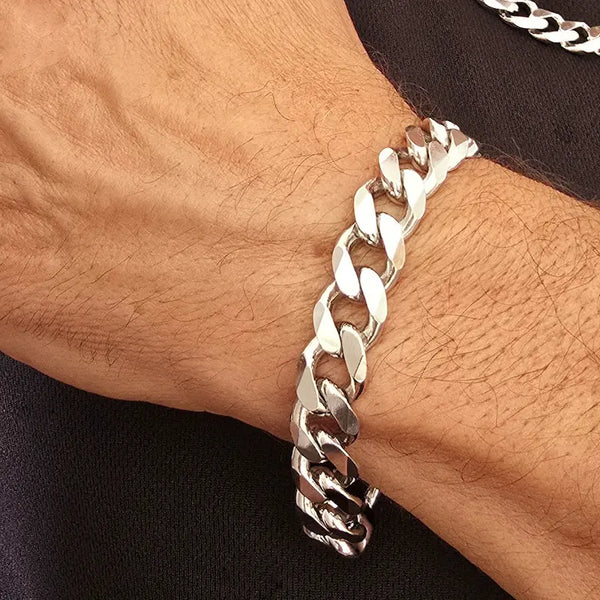 Bracelet Homme gros poignet en Argent massif, disponible jusque 26 cm de longueur et en Argent massif rhodié.