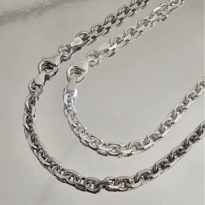 Chaîne maille forçat 4.30 mm Argent diamanté, disponible dans toutes les longueurs jusque 90 cm.