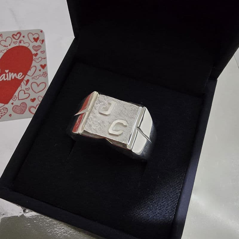 Chevalière en argent massif pour homme made in france