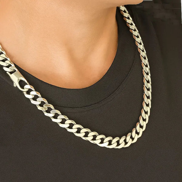 Collier argent Hommes, maille cubaine 11 mm de large disponible en Argent massif ou avec l'option rhodié.