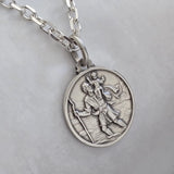 Médaille Saint Christophe en Argent vieilli, personnalisable au verso.