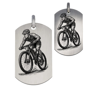 Pendentif homme vélo VTT en argent massif finition vieillie ou avec l'aspect satiné.
