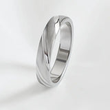 Alliance homme en argent rhodié satiné brossé, personnalisable  avec une gravure intérieure, disponible en grande taille.