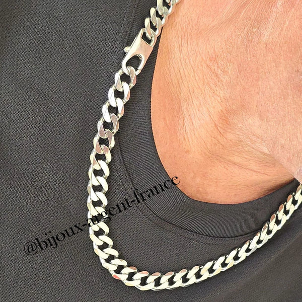 Collier homme en argent massif, maille gourmette plate 11 mm, disponible de 45 à 80 cm et avec l'option rhodié. Toute autre longueur réalisable sur demande.