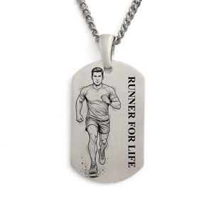Collier running homme, plaque gravée course à pied en atelier français.