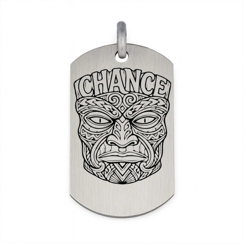 Pendentif Tiki Chance en argent massif finition satinée mate, bijou tribal pour homme personnalisable.