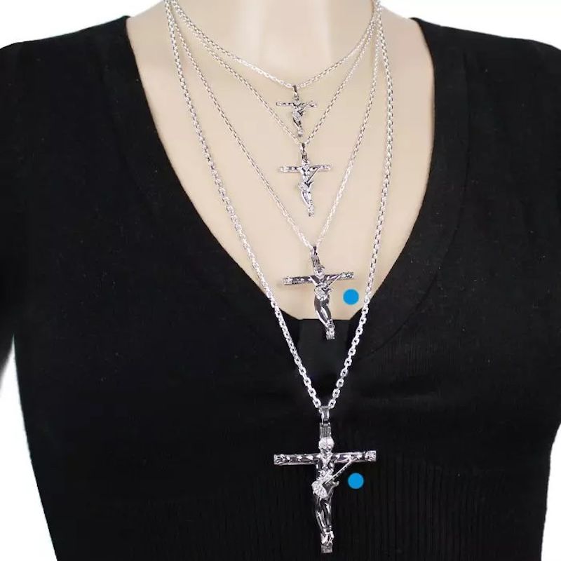 Pendentif croix rock pour homme en argent rhodié