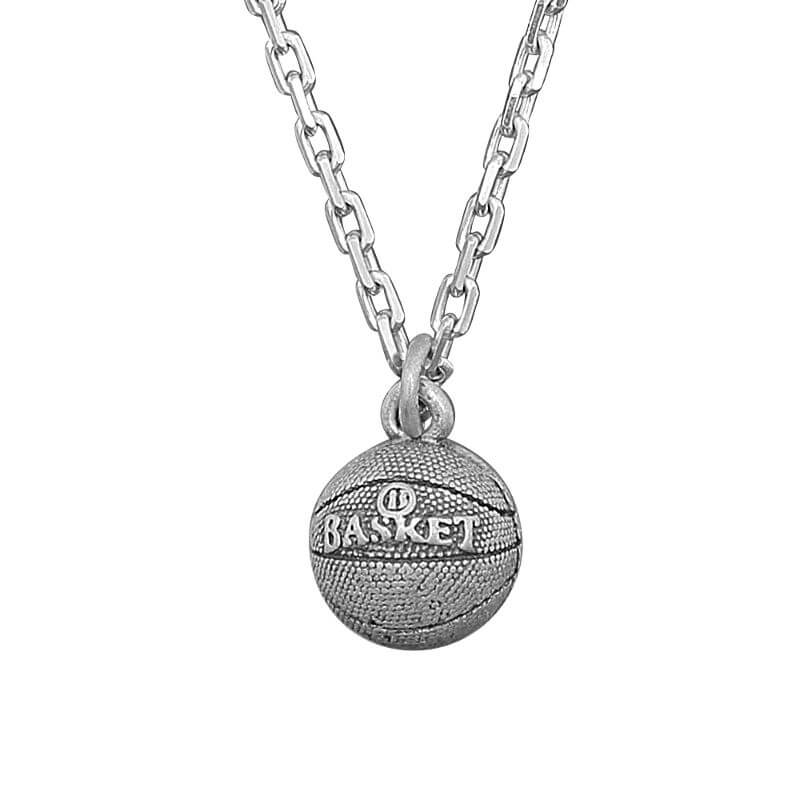 Pendentif ballon de basketball en argent aux détails soignés